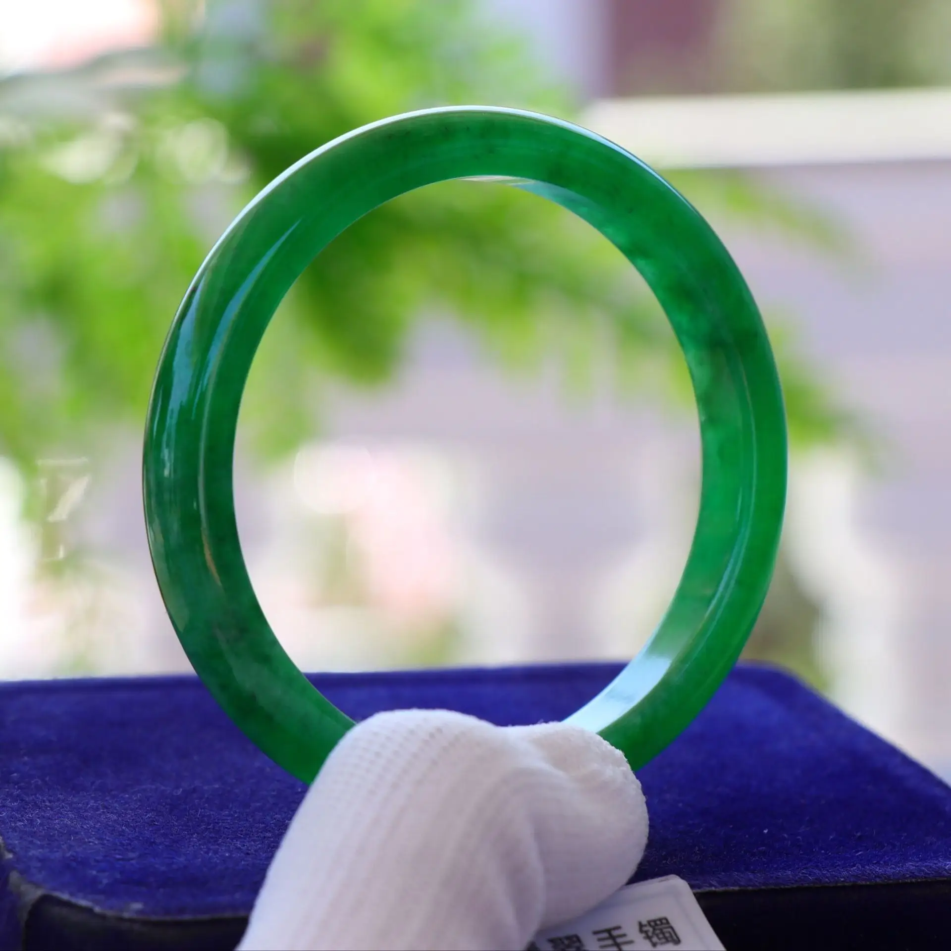 Ice-Type Jadeite Bracelet with Floating Flowers for Gift - Image 4