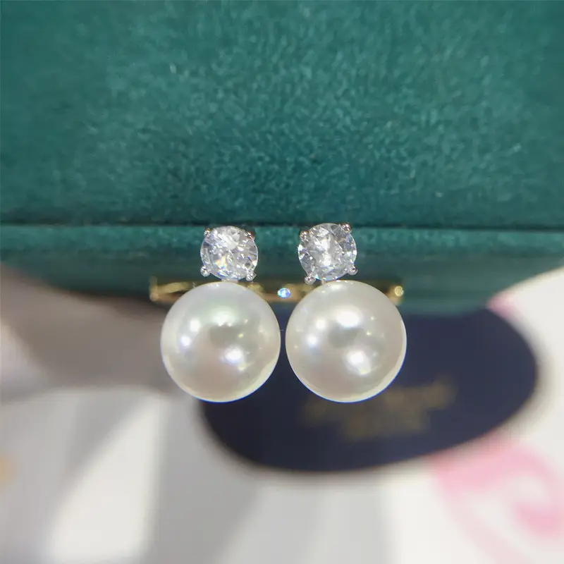 Natural Freshwater Pearl Earrings 9.5mm Large Point — feature 10