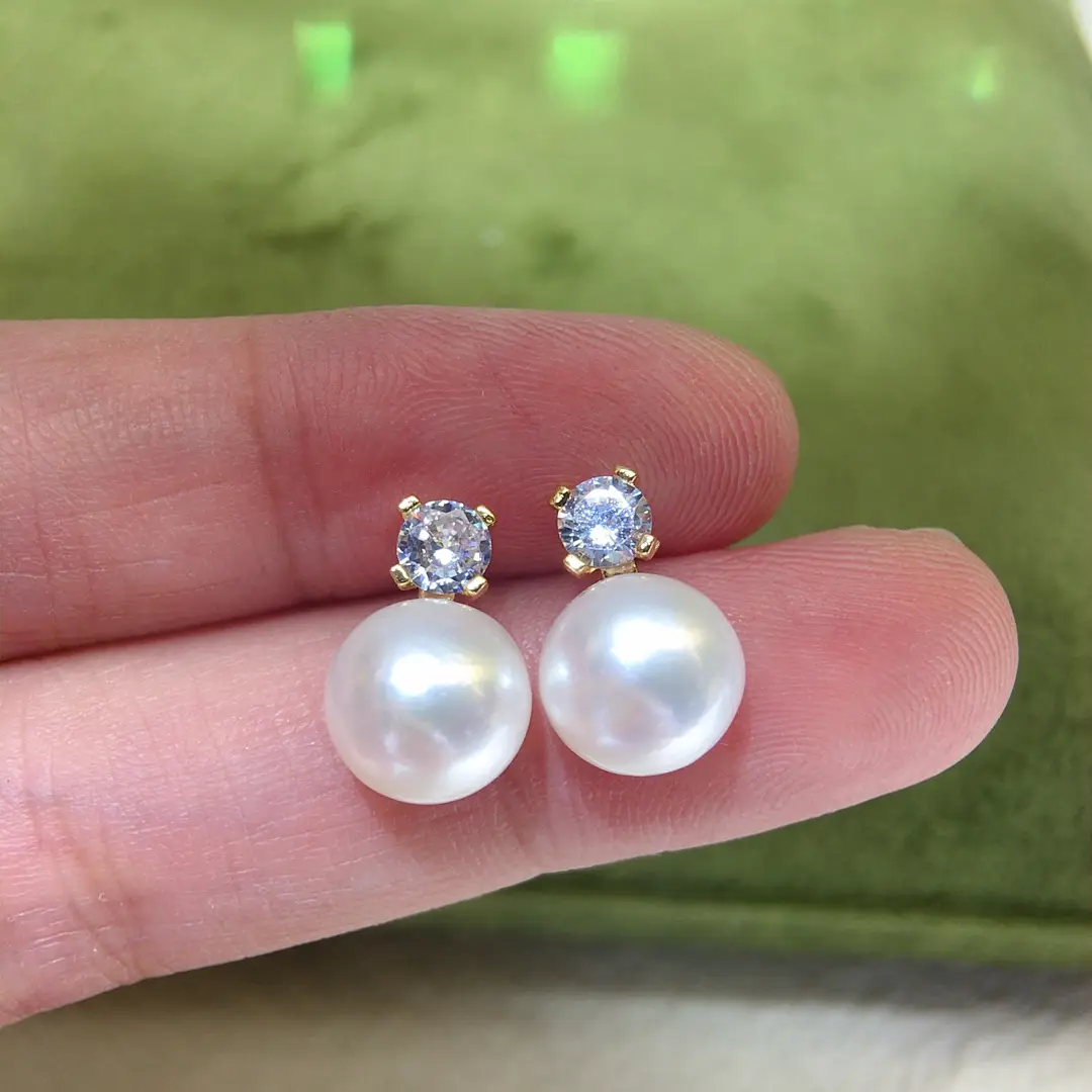 Natural Freshwater Pearl Earrings 9.5mm Large Point — feature 17