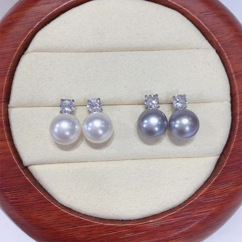 Natural Freshwater Pearl Earrings 9.5mm Large Point — feature 5