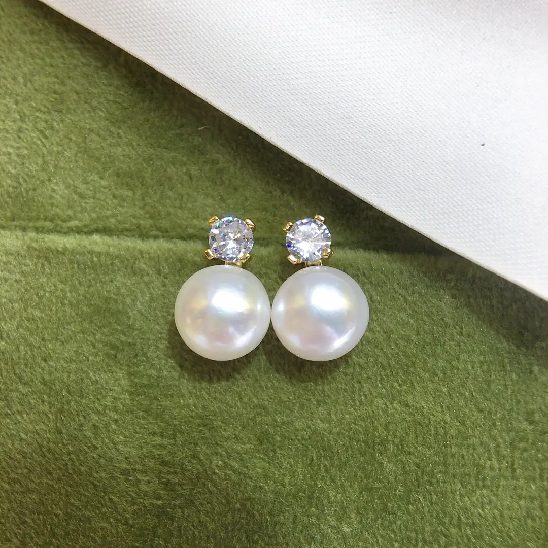Natural Freshwater Pearl Earrings 9.5mm Large Point - Image 3