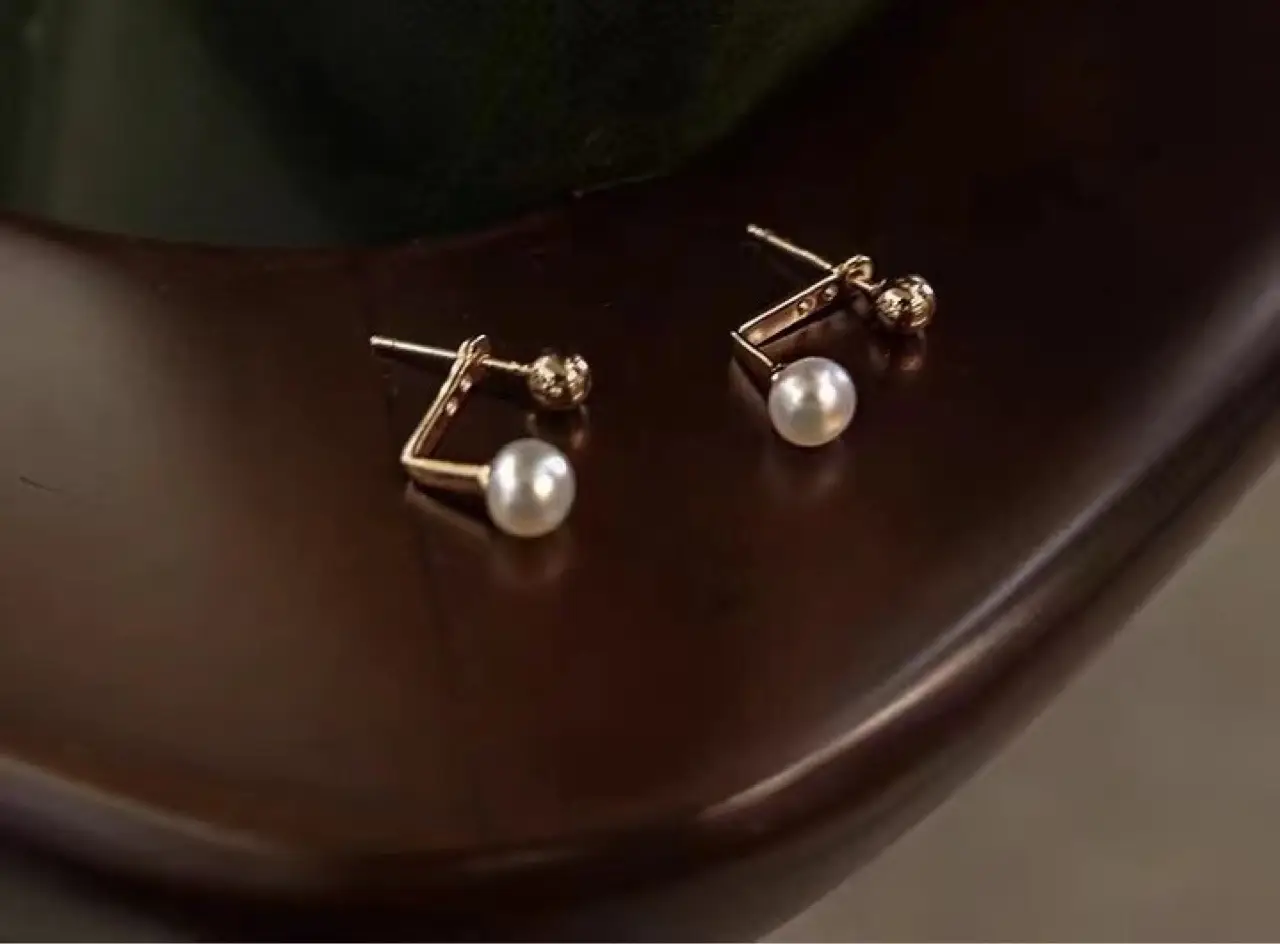 Pearl Gold Ear Studs for Women Summer 2024 — feature 10