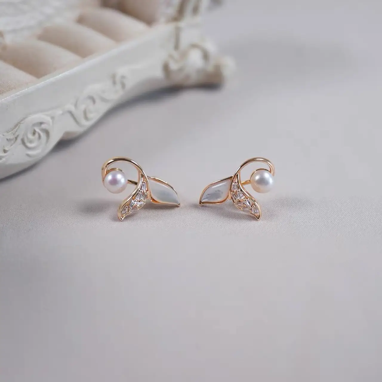 Natural Pearl Earrings for Women Elegant Light Luxury — feature 10