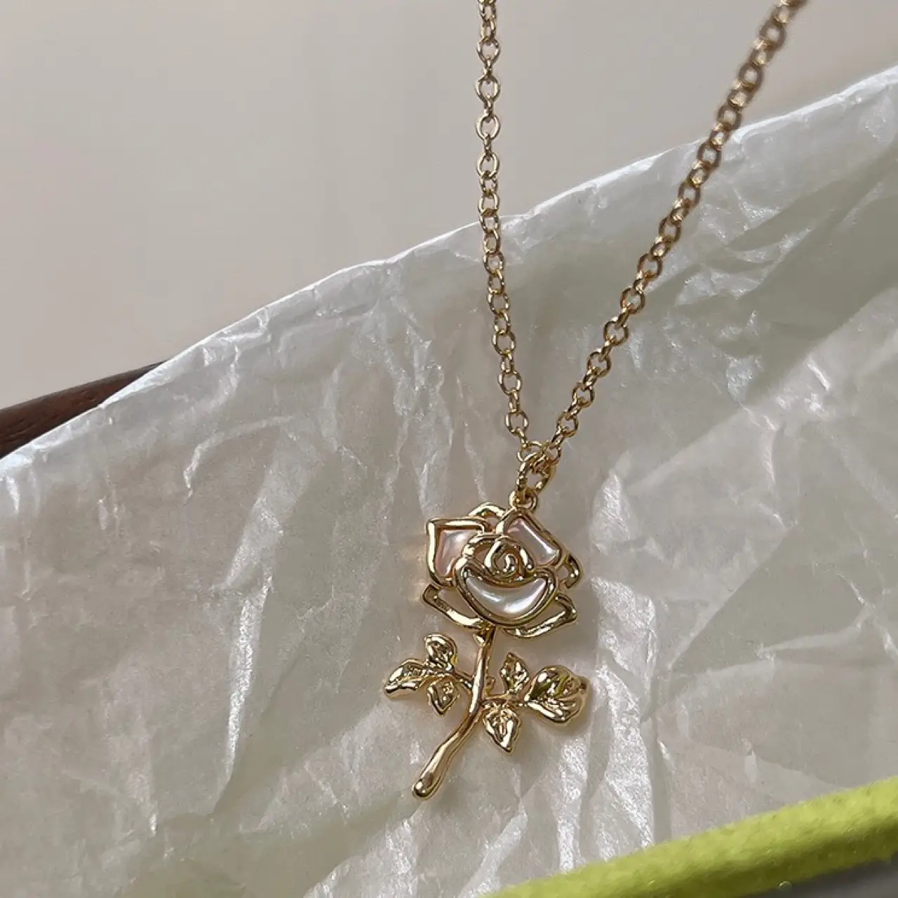 Elegant Rose Flower Necklace for Women - Image 5