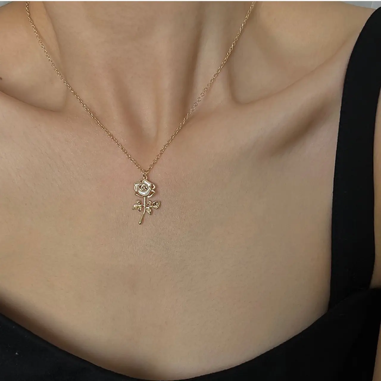 Elegant Rose Flower Necklace for Women — feature 10