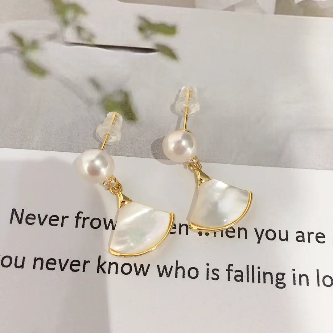 Natural Freshwater Pearl Earrings 18K Gold Filled — feature 6