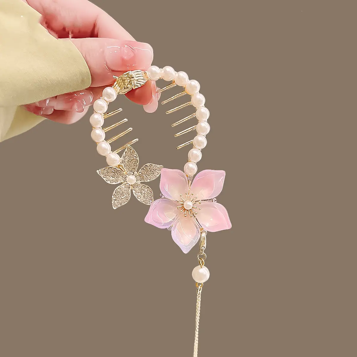 Pearl & Rhinestone Butterfly Hairpin for Women - Image 3