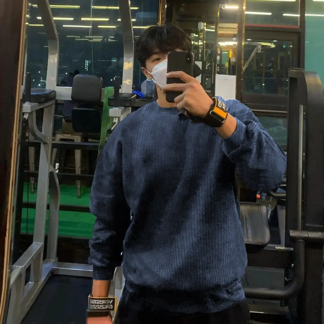 Men's Black Knitted Long Sleeve Sweater 2022 — feature 14