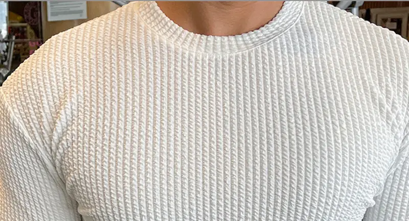 Men's Black Knitted Long Sleeve Sweater 2022 — feature 5