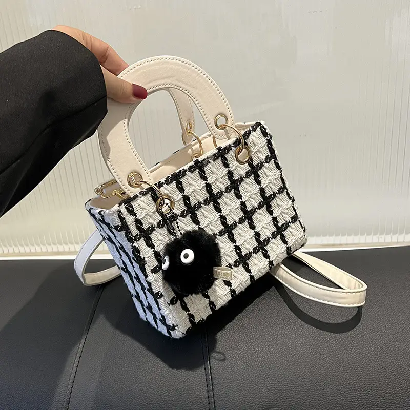2022 Women's Korean Crossbody Bag Black White Plaid - Image 5