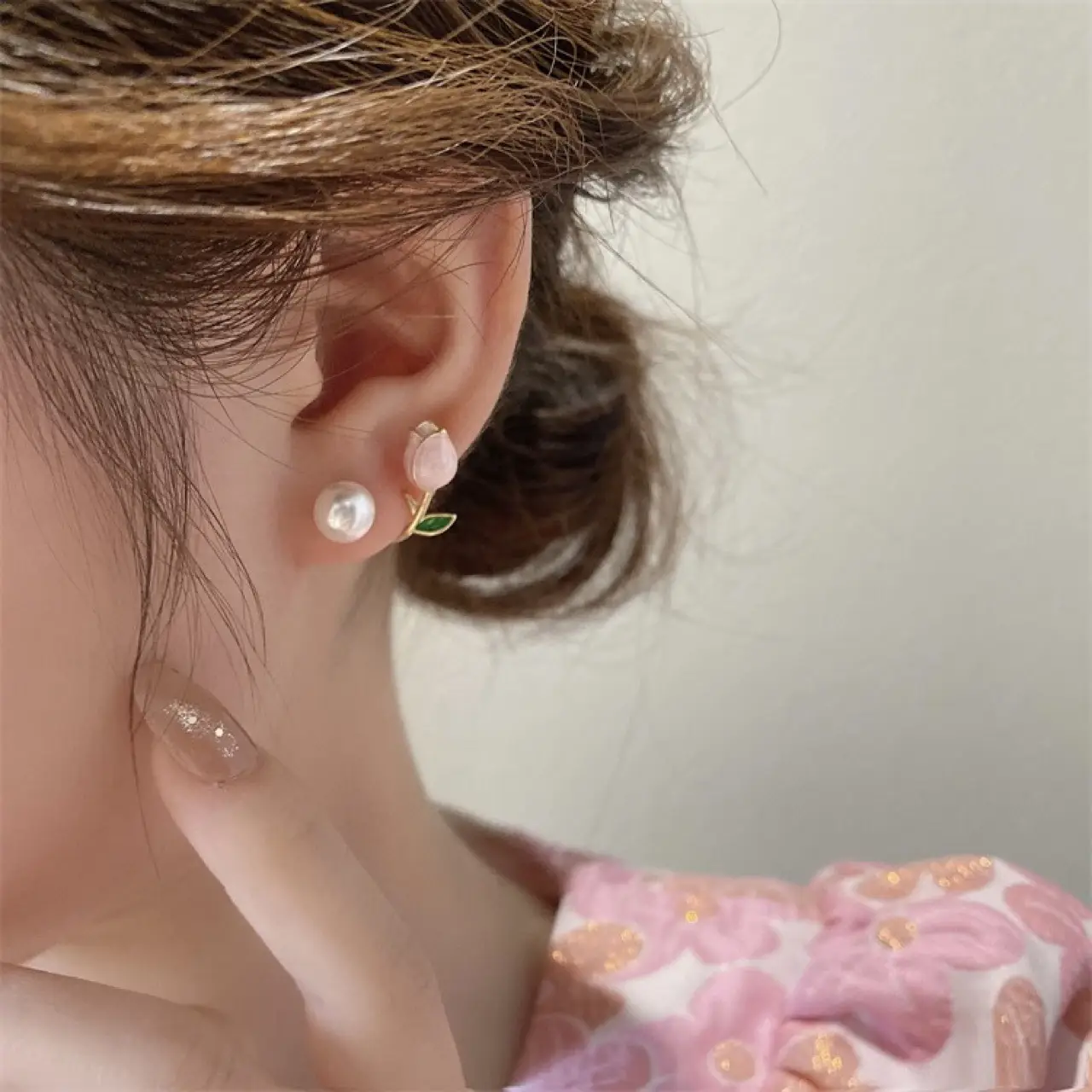 Painted Pink Tulip Pearl Earrings for Women - Image 3