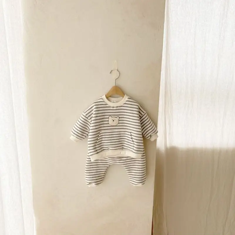 Korean Style Striped Bear Head Jumpsuit for Baby — feature 6