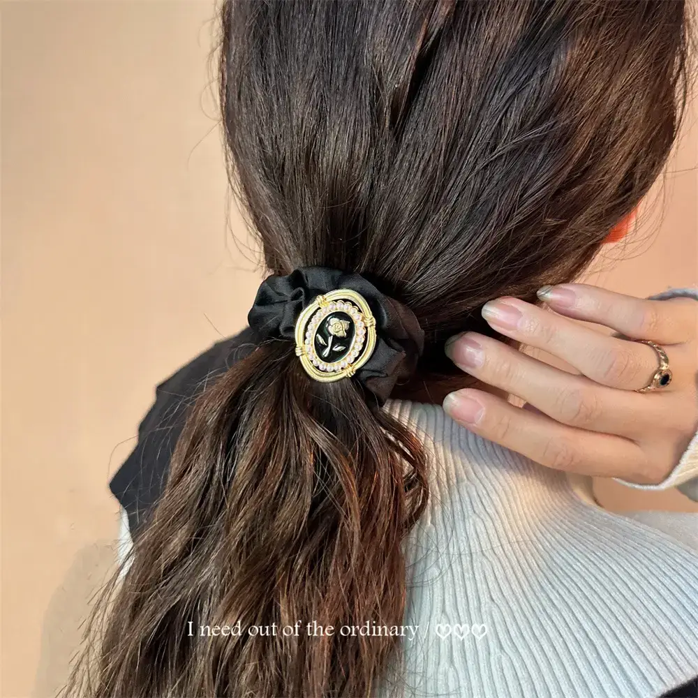 French Retro Hair Rope with Pearl & Bow Design - Image 5