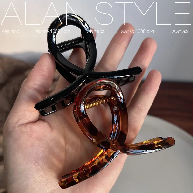 Black Shark Clip for Hair Accessories Women Medium - Image 8