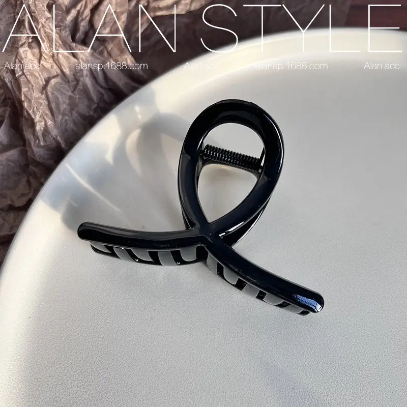 Black Shark Clip for Hair Accessories Women Medium - Image 3