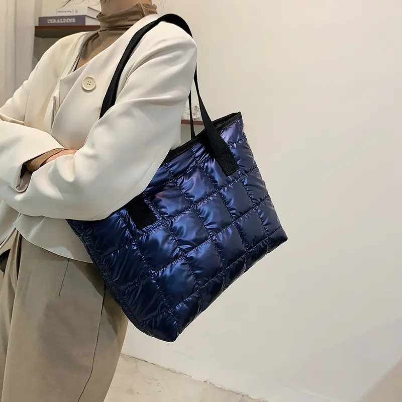 Women's Gold Embroidered Shoulder Bag New 2022 - Image 9