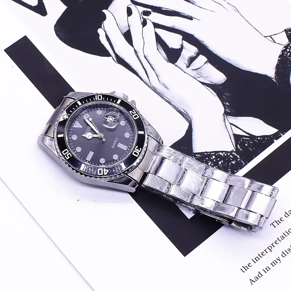Men's Green Quartz Watch with Steel Band - Image 2