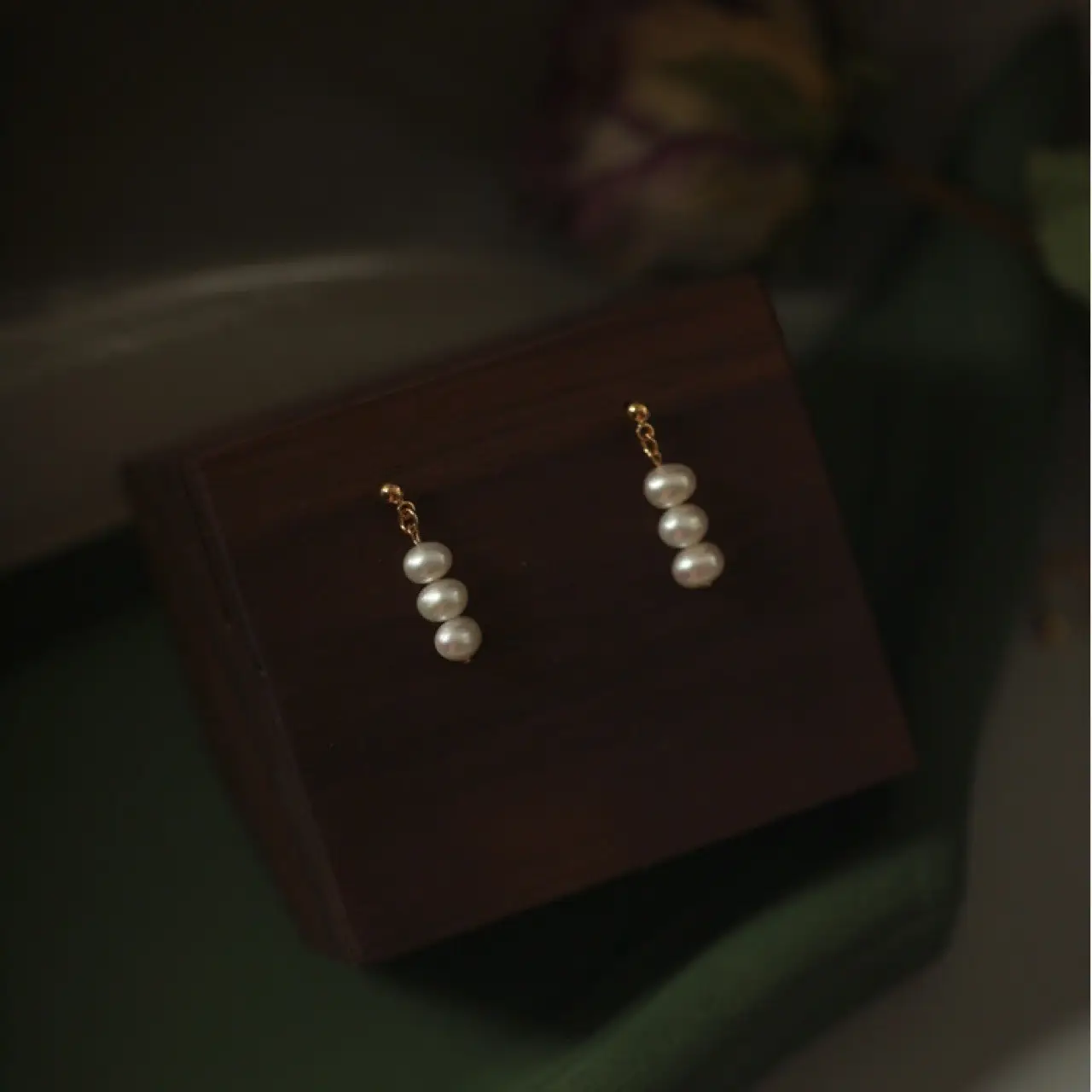 Pearl Earrings 925 Silver 3 Beads Mosquito Repellent - Image 2