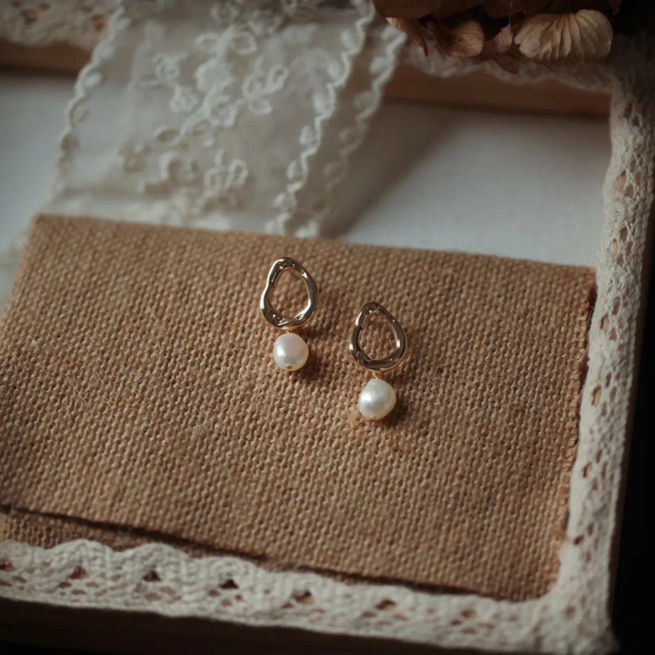 Natural Freshwater Pearl Earrings s925 Silver - Image 3