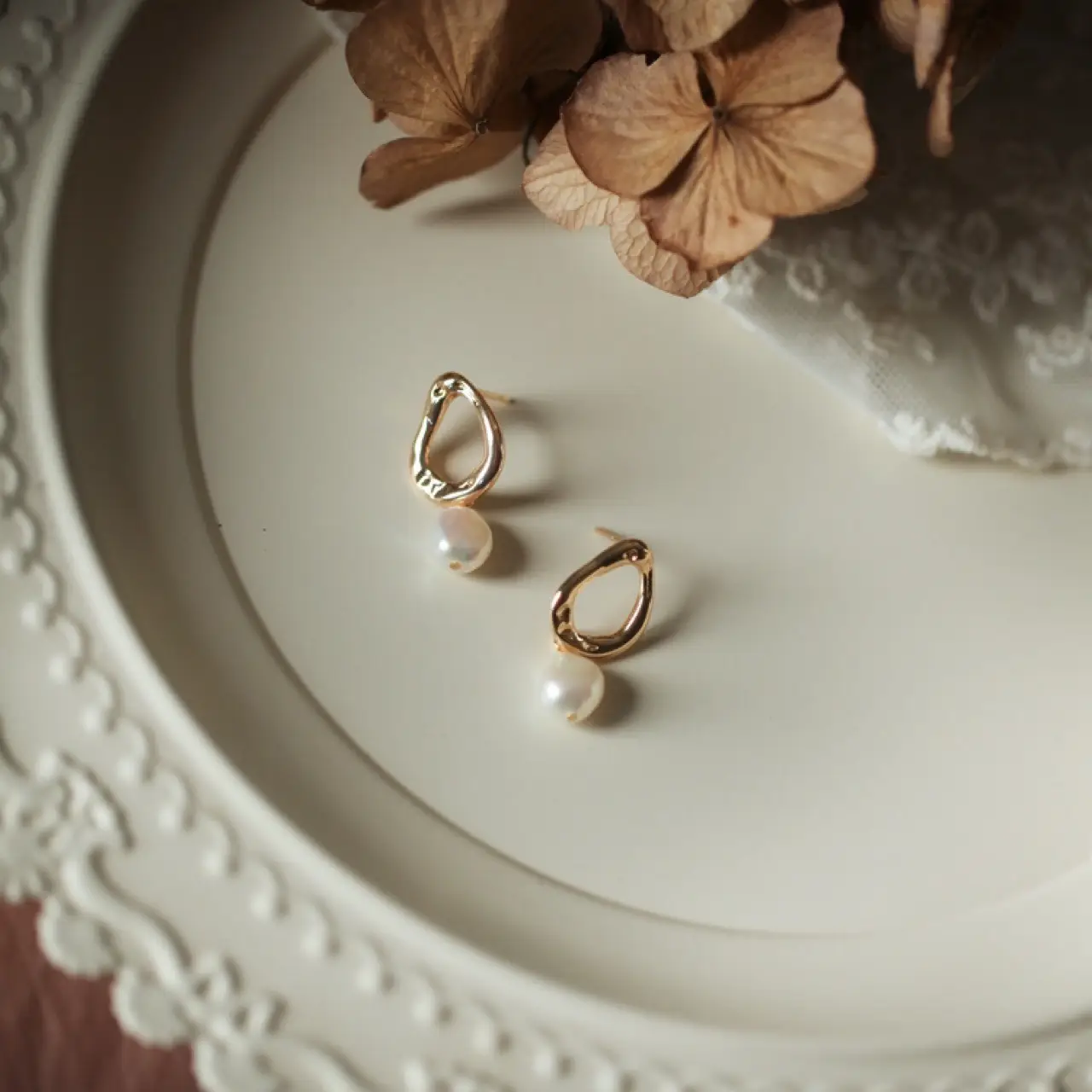 Natural Freshwater Pearl Earrings s925 Silver - Image 5
