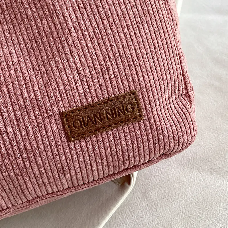 Pink Large Capacity Women's Tote Bag - Image 6