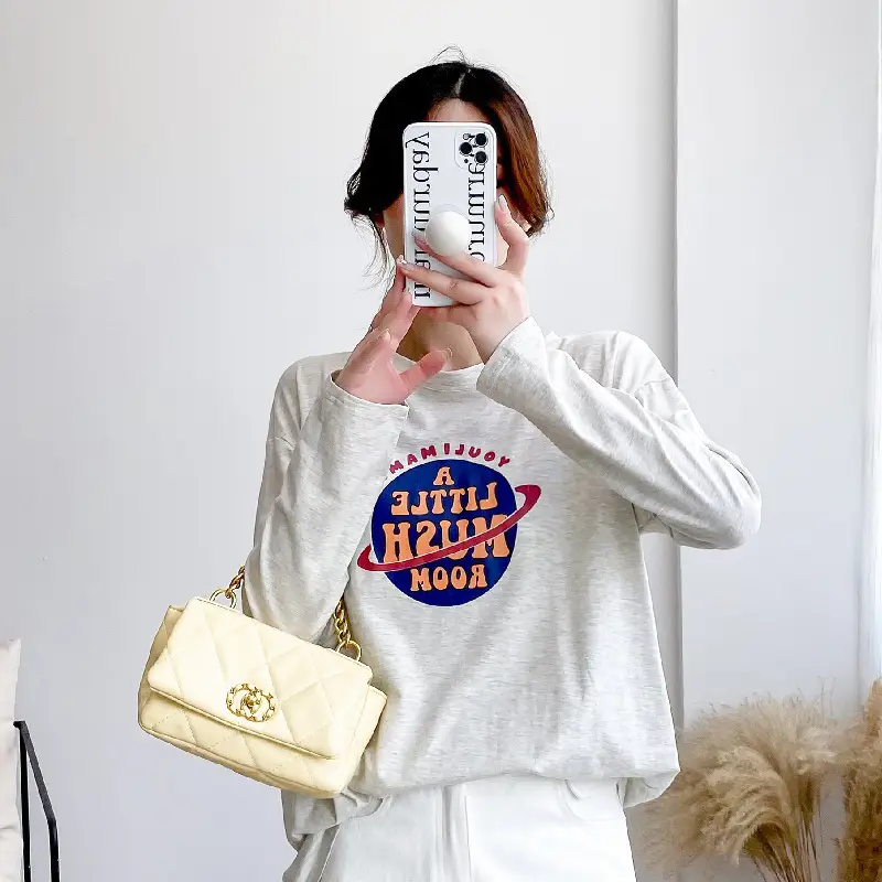 Pregnant Women's Long Sleeve T-Shirt with "Happy New Mom" Design - Image 3