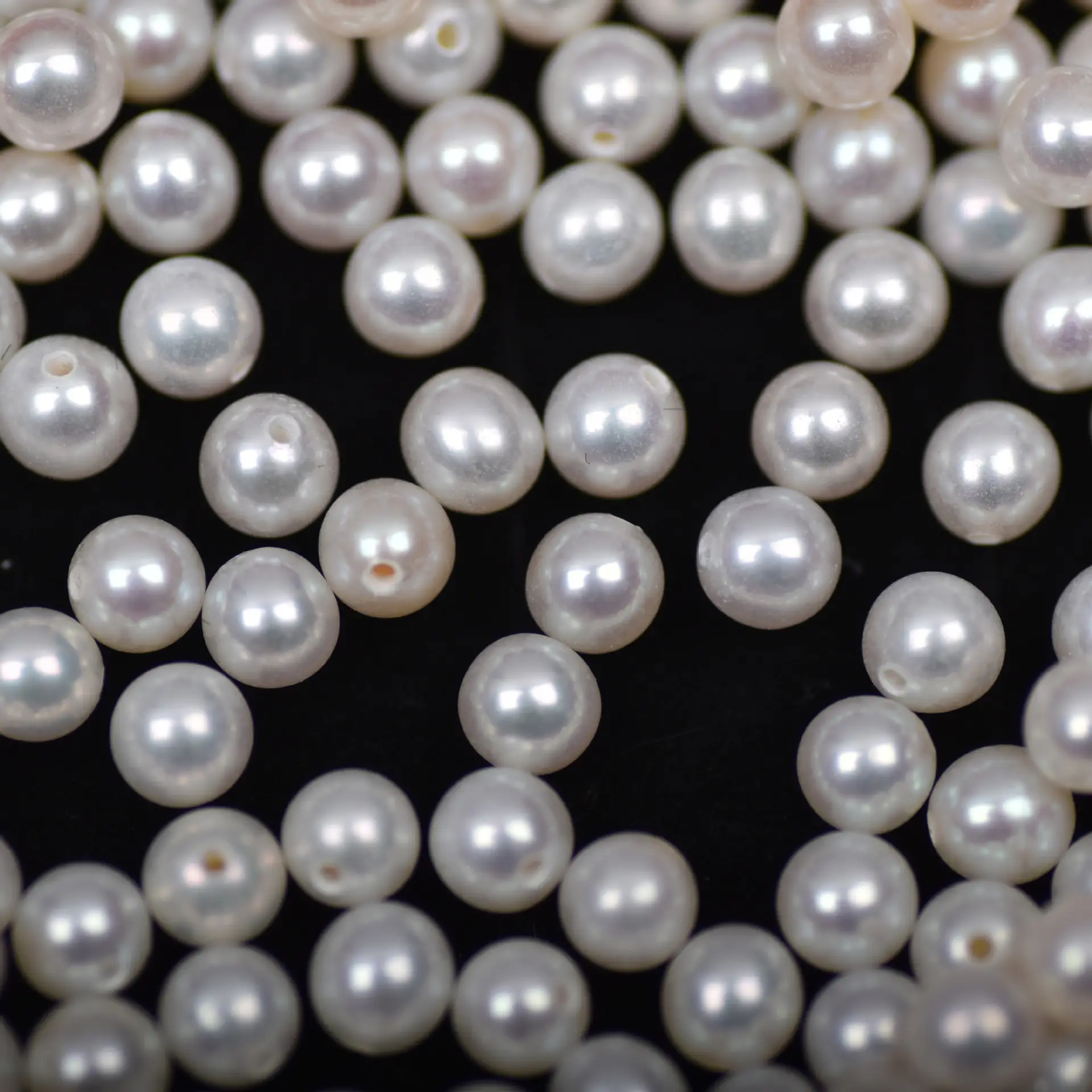 4mm Natural Freshwater Pearls Round Loose Beads