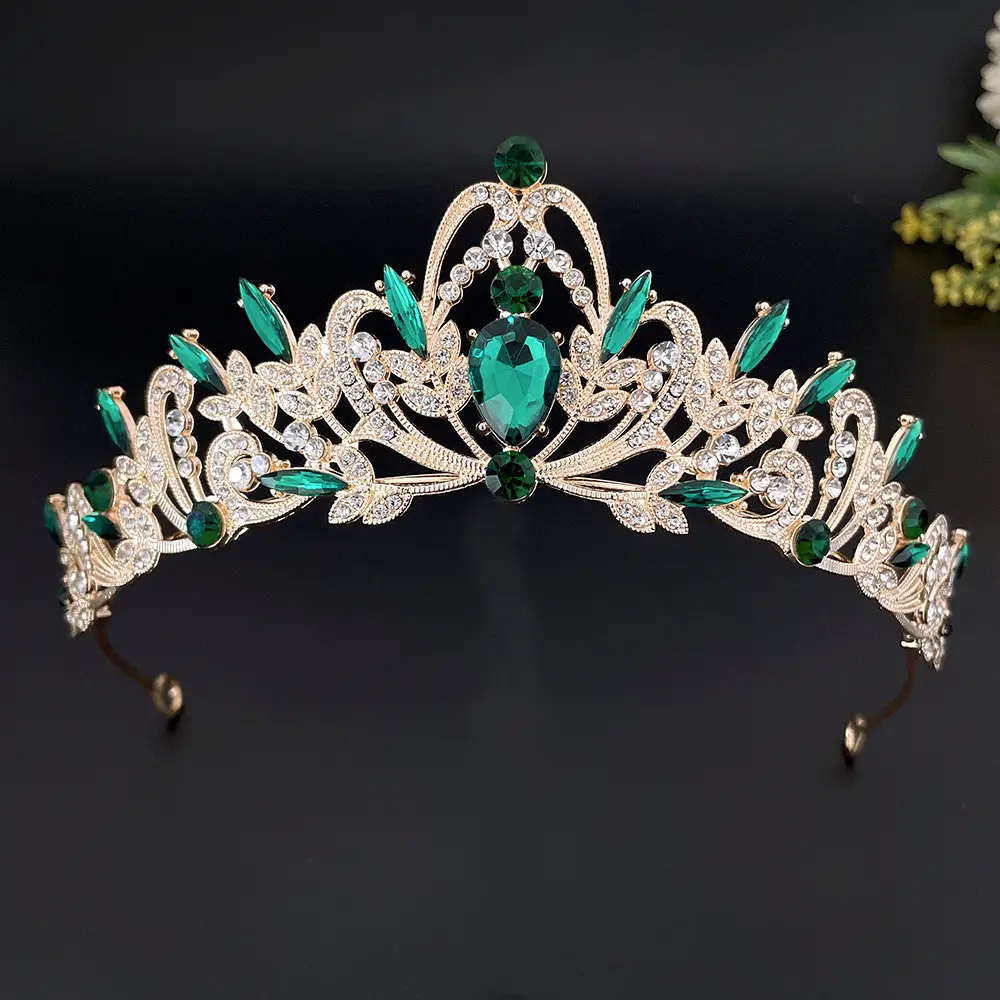 Vintage Crown Mori White Yarn Headband with Diamond Headband - Image 2