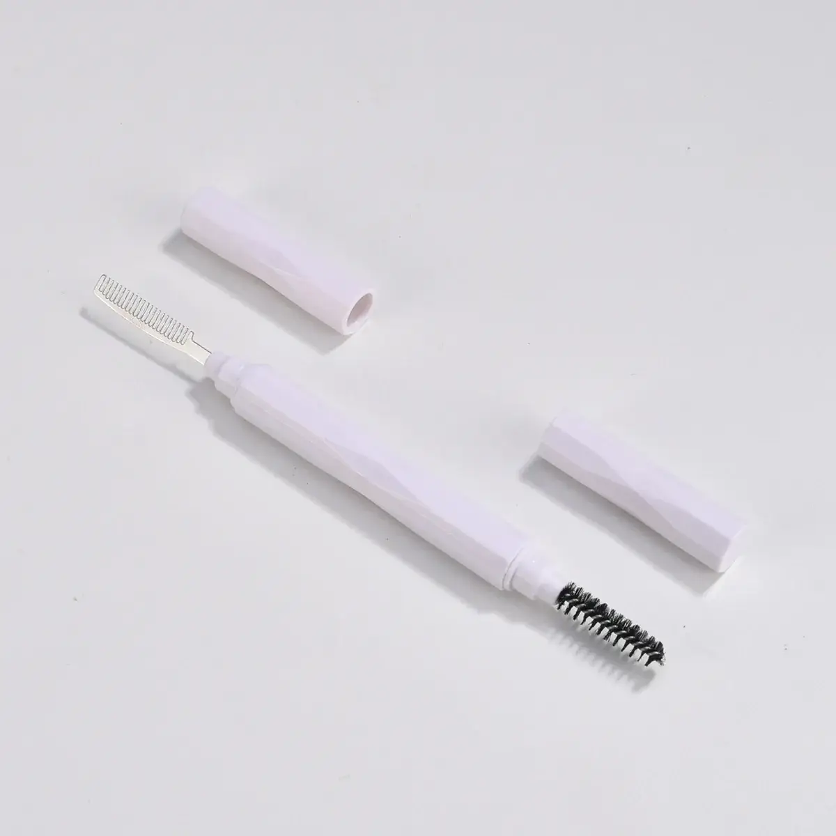 Factory Direct Luomei Double Diamond Nylon Eyelash Comb - Image 5