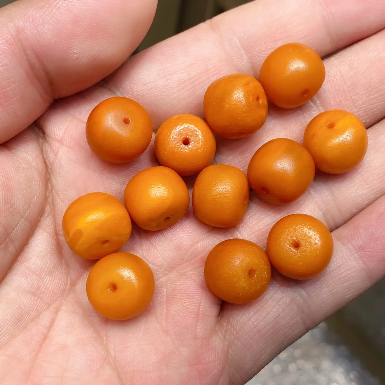 Natural Orange Peel Old Wax Beads for Crafts & Decor - Image 2
