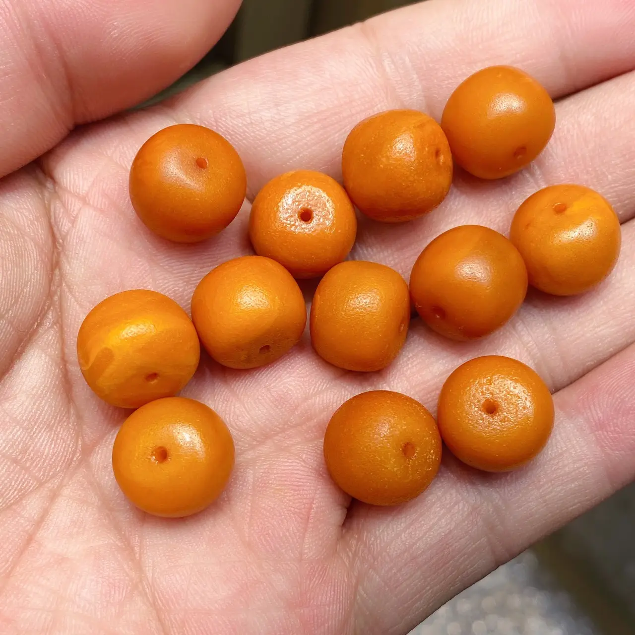 Natural Orange Peel Old Wax Beads for Crafts & Decor - Image 4