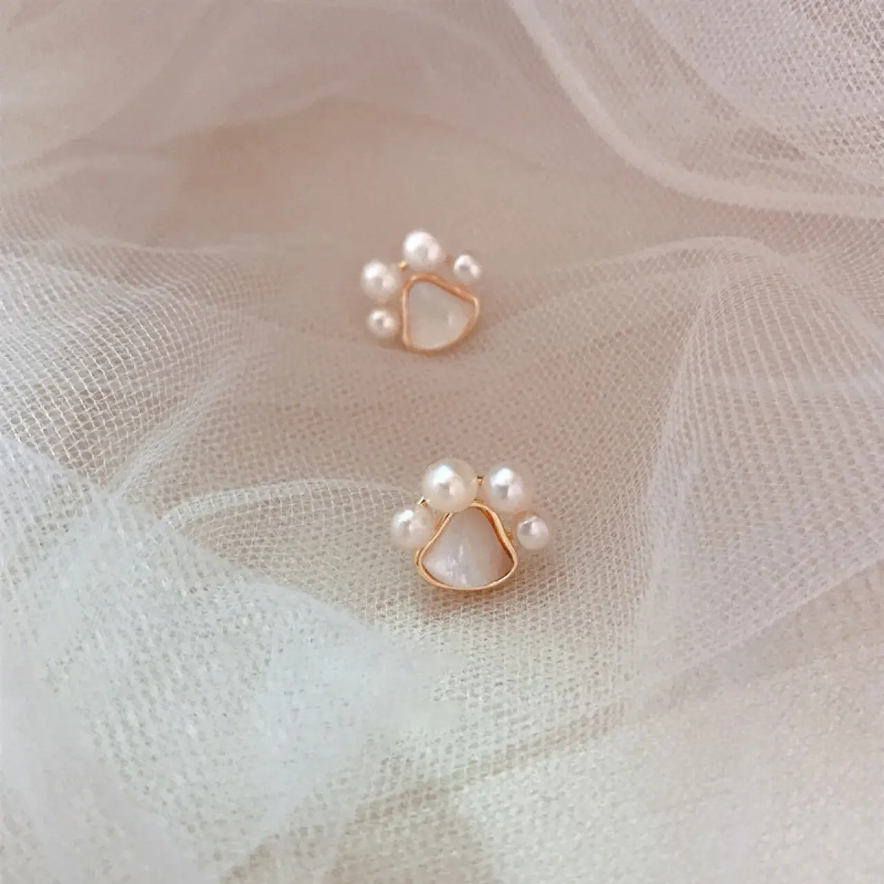 Cat Claw Pearl Earrings for Women 925 Silver — feature 10