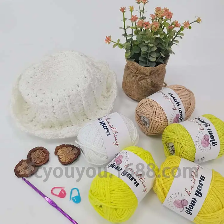 Crochet Luminous Wool Yarn 2mm Luminous Wool Crochet Doll Hot-Selling Handmade Woolen Visual Art Yarn