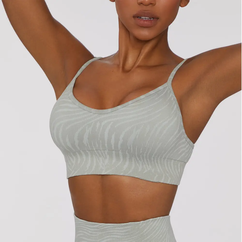 Seamless Knitted Yoga Suit Women High Waist Shorts - Image 2