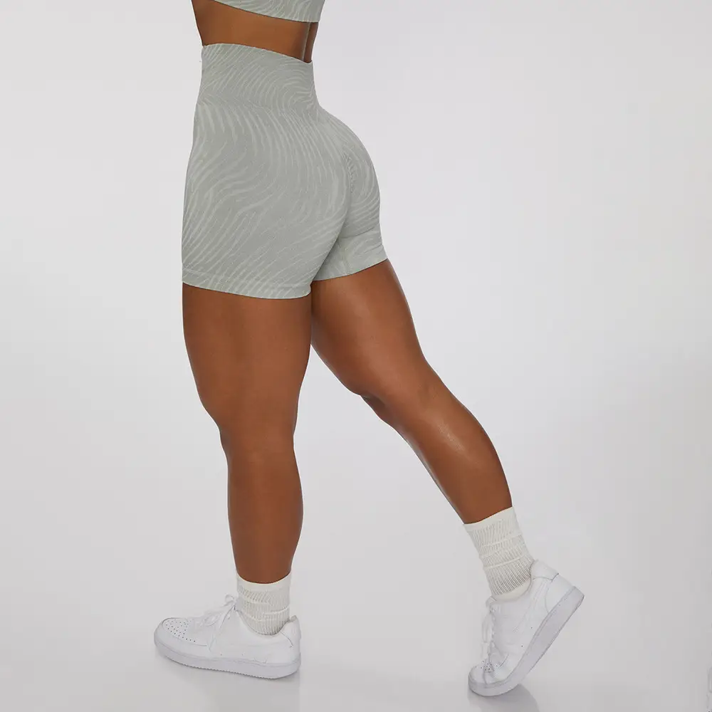 Seamless Knitted Yoga Suit Women High Waist Shorts - Image 3