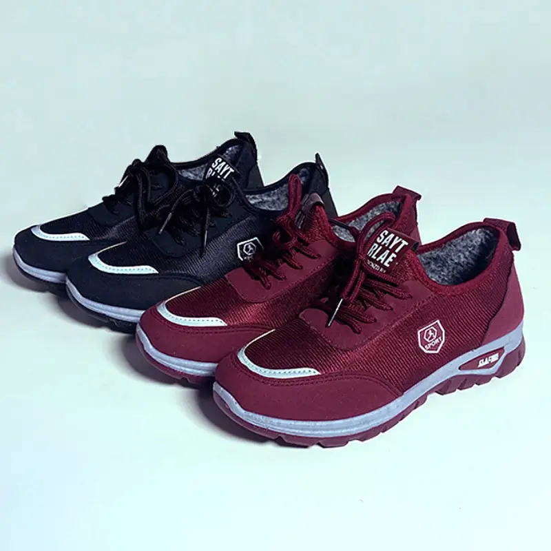 2026 Winter New Style Old Beijing Cotton Shoes with Added Fleece and Thickened Lining, Non-Slip Soft Sole Mom Shoes, Warm Shoes for the Elderly