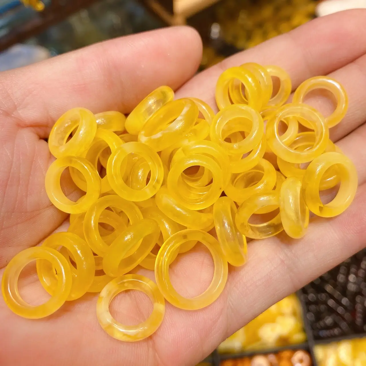 Natural Russian Beeswax Running Rings Yellow Self-Design - Image 2