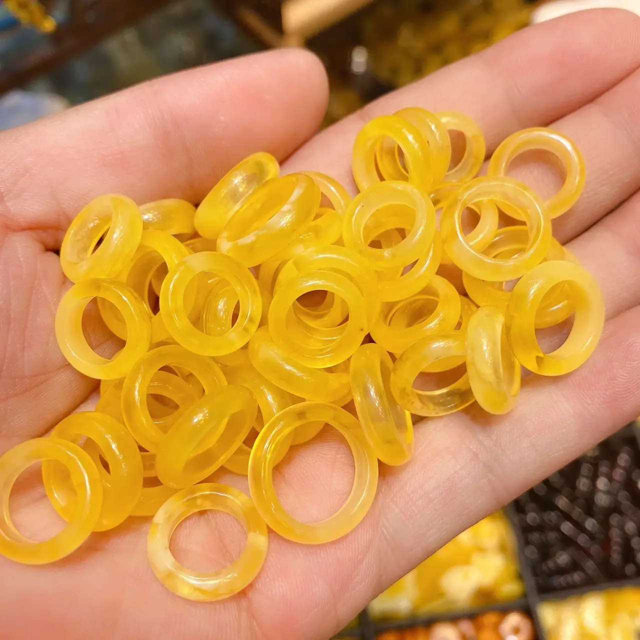 Natural Russian Beeswax Running Rings Yellow Self-Design - Image 4