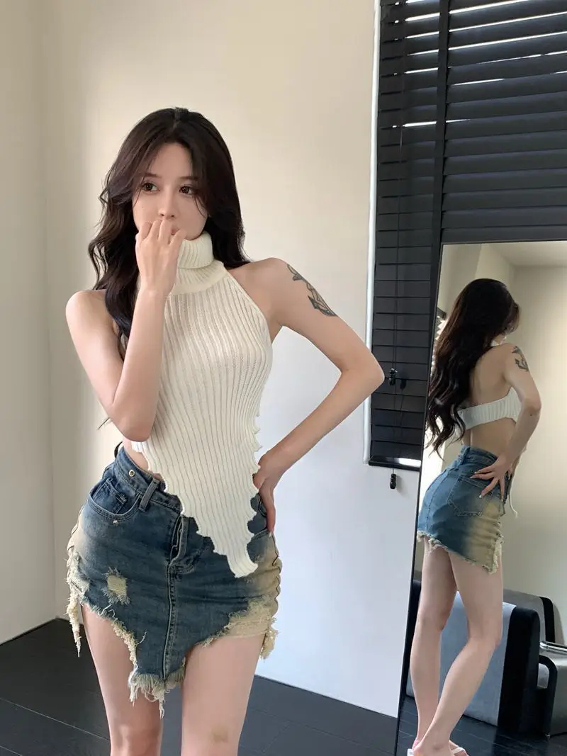 Women's Knitted Sleeveless Turtleneck Vest & Shorts Set — feature 3
