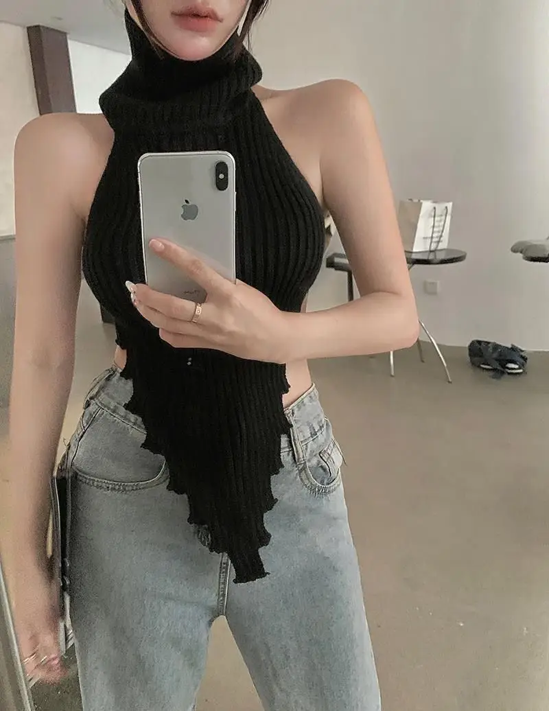 Women's Knitted Sleeveless Turtleneck Vest & Shorts Set — feature 5