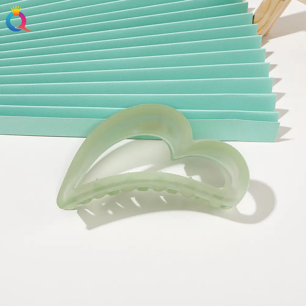 Green Shark Clip Hair Accessory for Women - Image 13