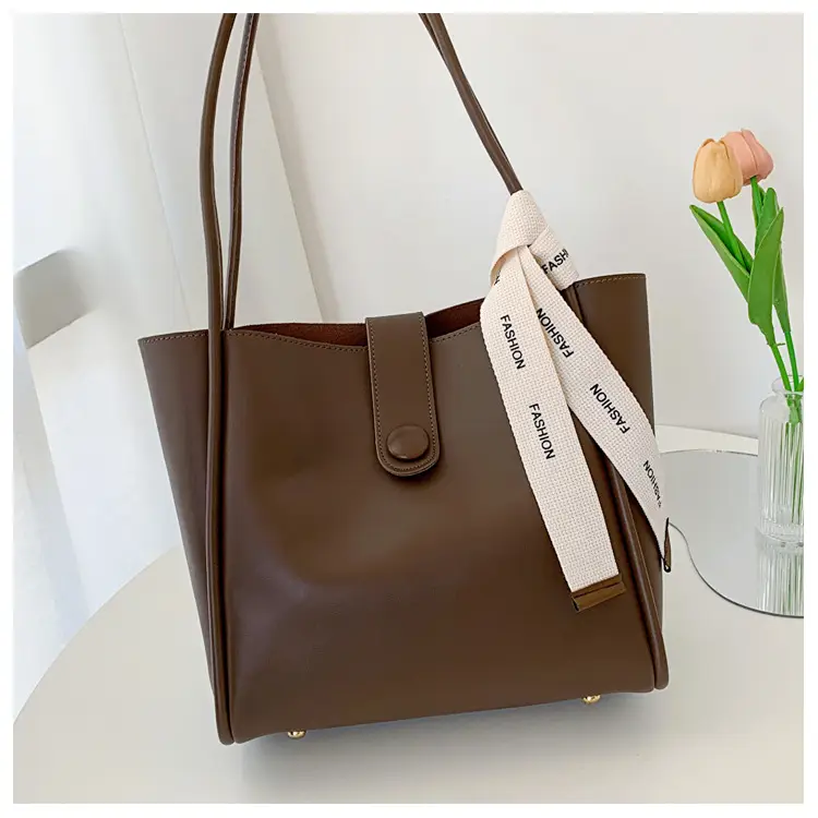 Women's Western Style Shoulder Bag Brown 2022 - Image 2