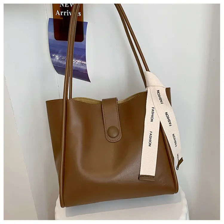 Women's Western Style Shoulder Bag Brown 2022 - Image 3