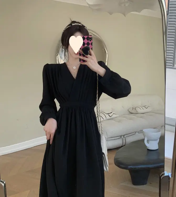 Black V-Neck Fat Girl Dress 2025 — feature 14