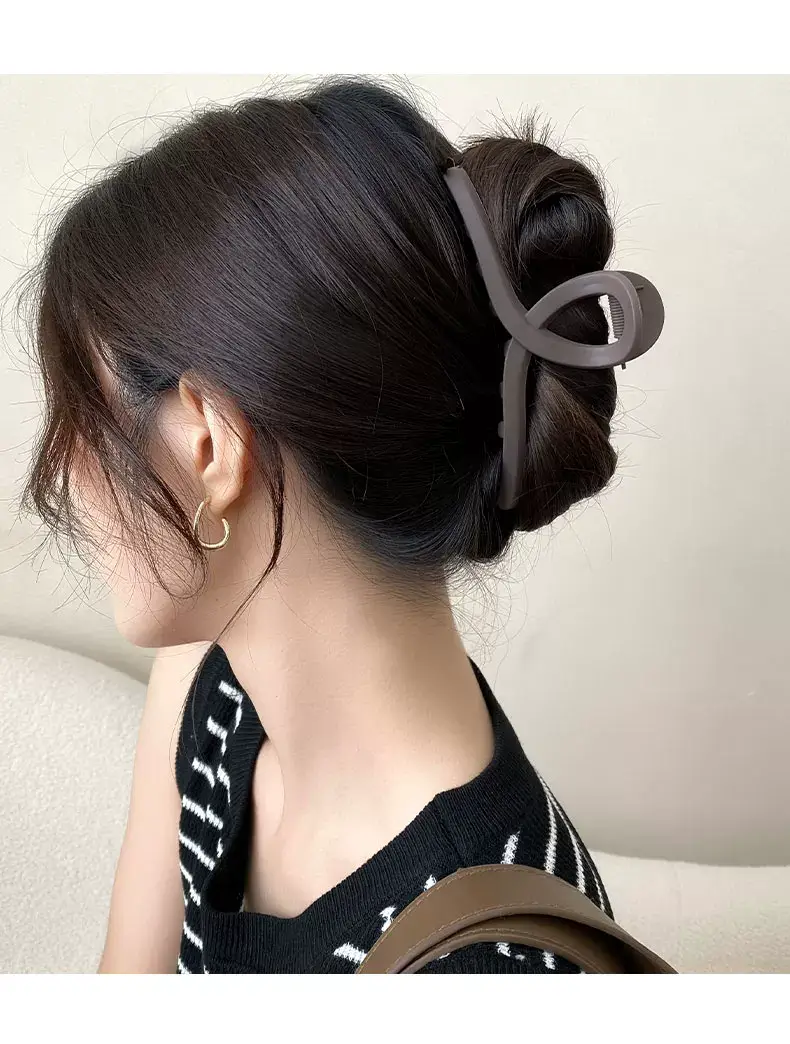Frosted Hair Clip for Large Shark Back Head Disc — feature 8