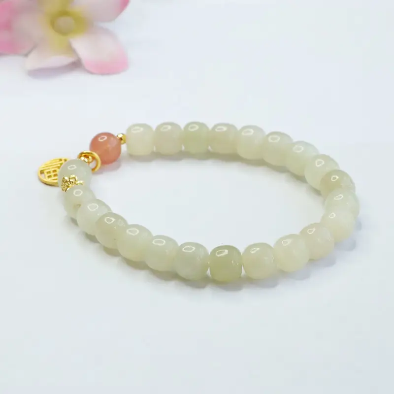 Guan Yu Jade Bracelet with Salt Pearl Pendant — feature 13