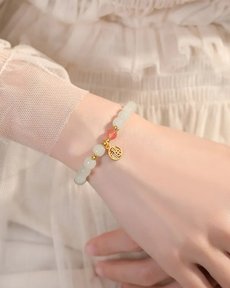 Guan Yu Jade Bracelet with Salt Pearl Pendant — feature 19