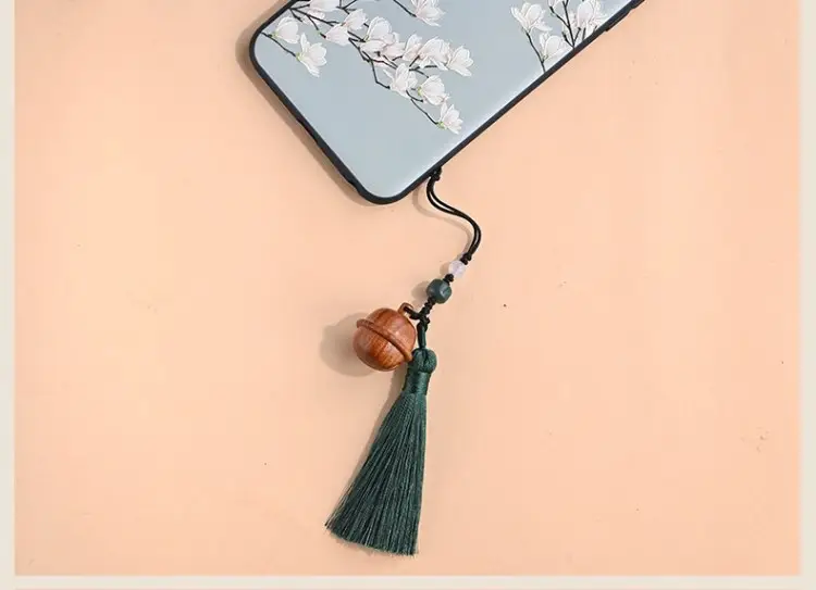 Sandalwood Bell Pendant Mobile Phone Chain Pendant — feature 16