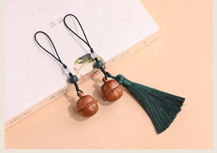 Sandalwood Bell Pendant Mobile Phone Chain Pendant — feature 24
