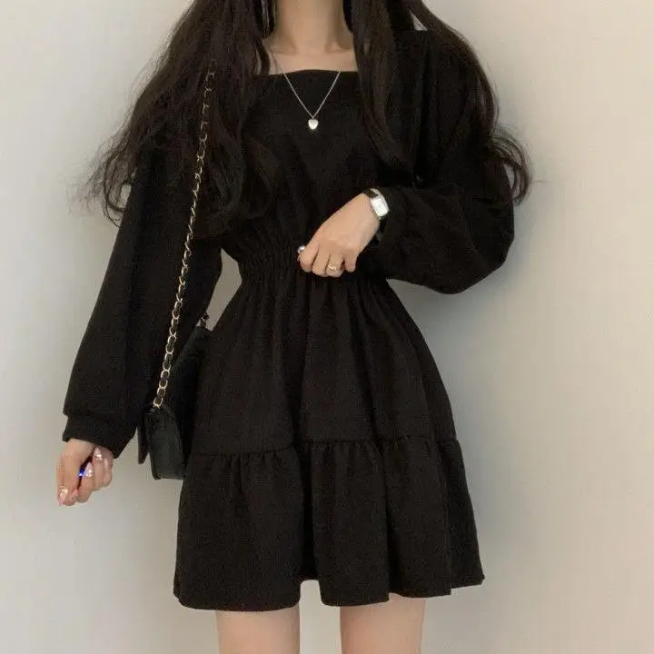 Black Square Collar Slim Pleated Dress for Girls — feature 1